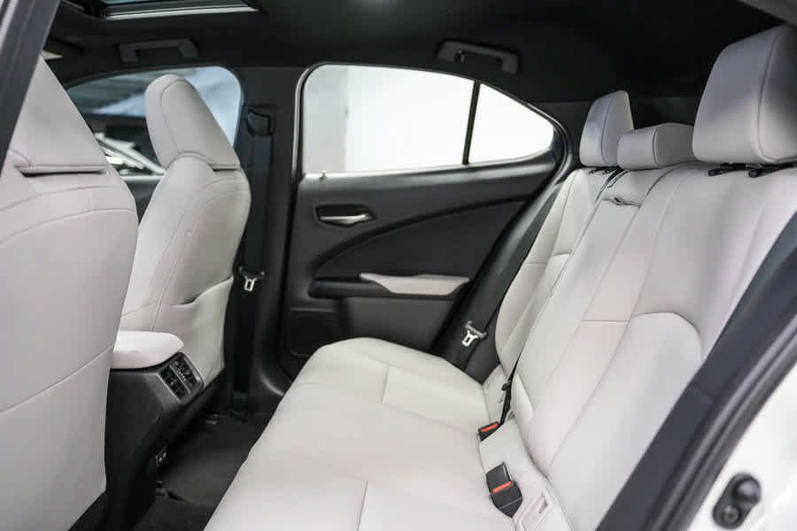 Used 2023 Lexus UX 250h FWD w/ Accessory Package (Z2) image 19