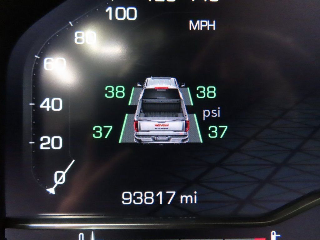 Used 2022 GMC Sierra 1500 AT4 w/ AT4 Premium Package AWD/4WD image 12