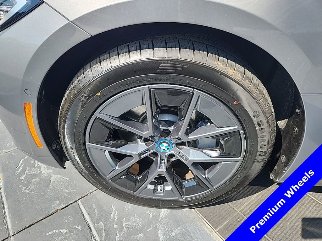 Used 2024 BMW i4 eDrive40 image 6