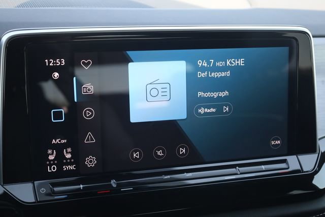 Used 2025 Volkswagen Atlas Cross Sport SE image 15