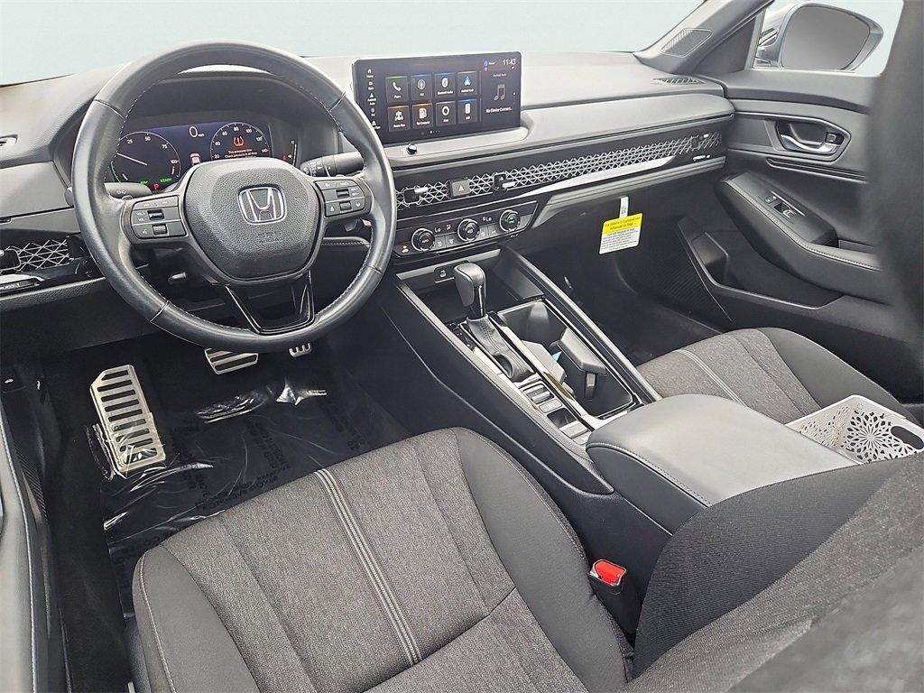 Used 2024 Honda Accord Sport image 11
