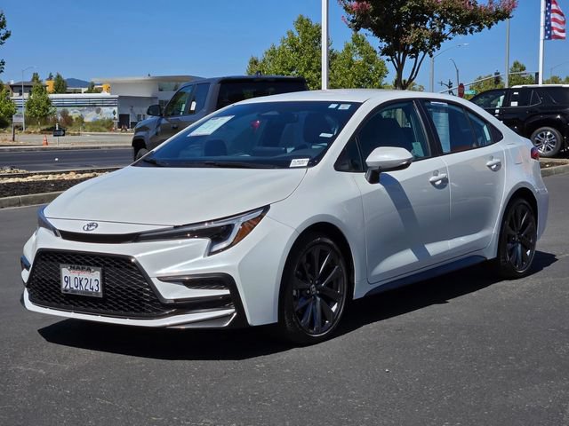 Certified 2025 Toyota Corolla SE w/ Convenience Package FWD image 9
