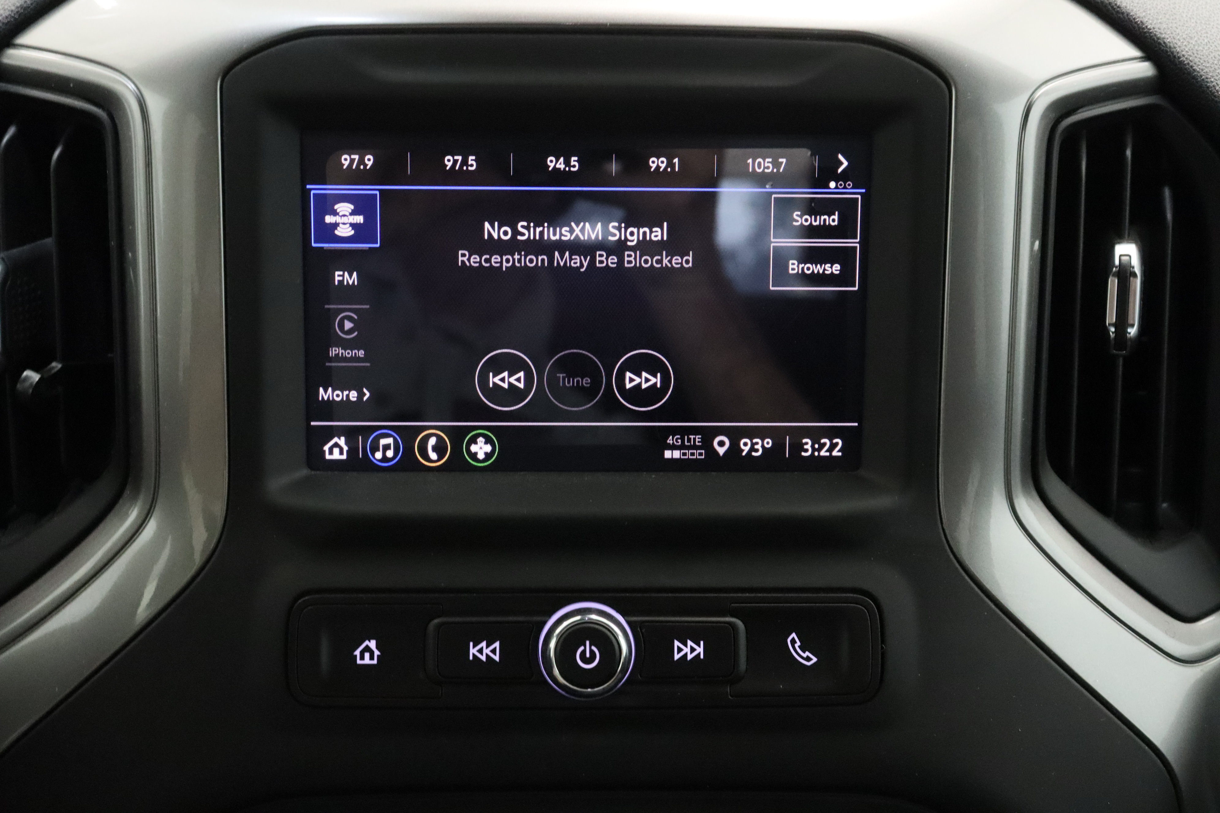 Used 2024 Chevrolet Silverado 1500 Custom RWD image 19