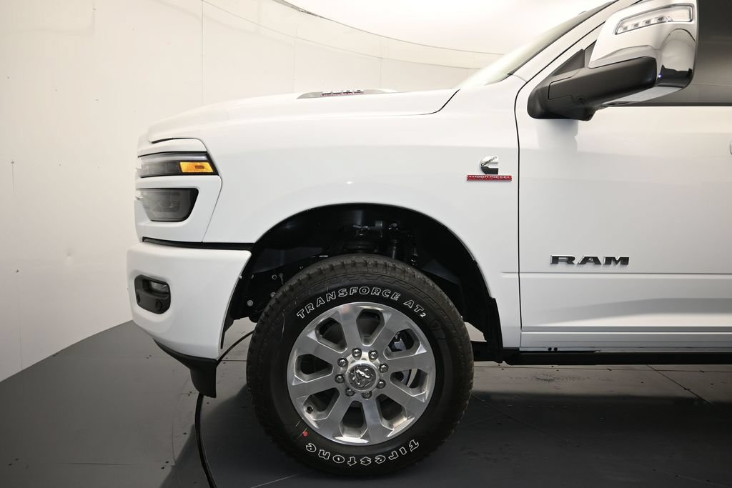 New 2026 RAM 2500 Laramie AWD/4WD image 9