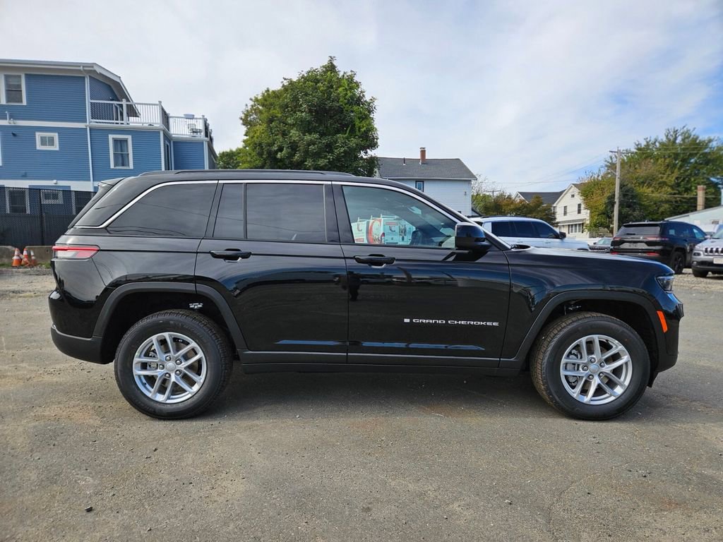 New 2025 Jeep Grand Cherokee Laredo X w/ Luxury Tech Group I image 6