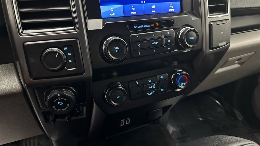 Used 2020 Ford F150 XLT w/ Trailer Tow Package image 18