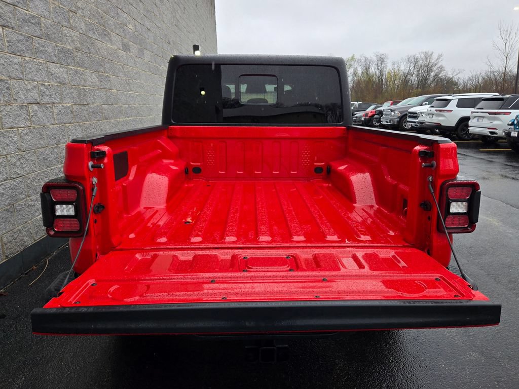 Used 2026 Jeep Gladiator Mojave AWD/4WD image 11
