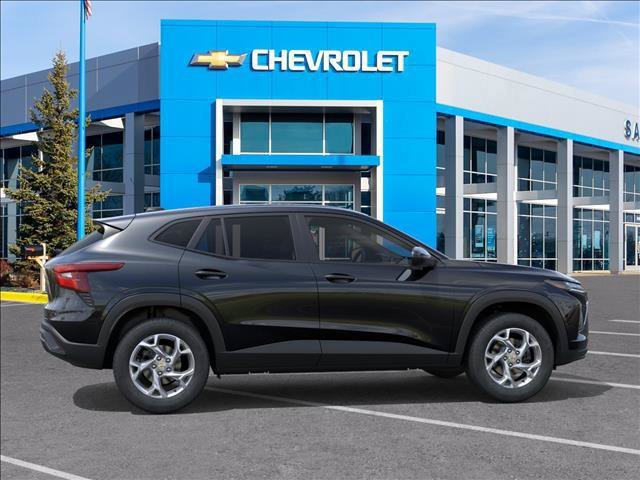 New 2026 Chevrolet Trax LS w/ LS Convenience Package FWD image 5