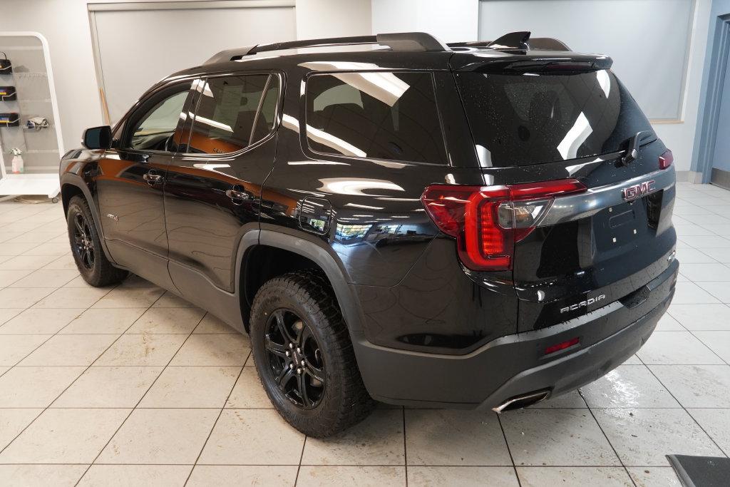 Used 2021 GMC Acadia AT4 w/ LPO, Floor Liner Package AWD/4WD image 10