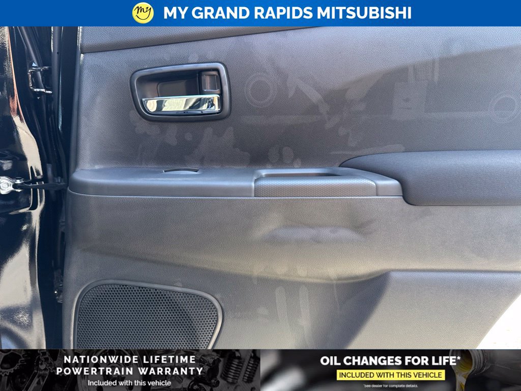 New 2027 Mitsubishi Outlander Sport LE AWD/4WD image 25