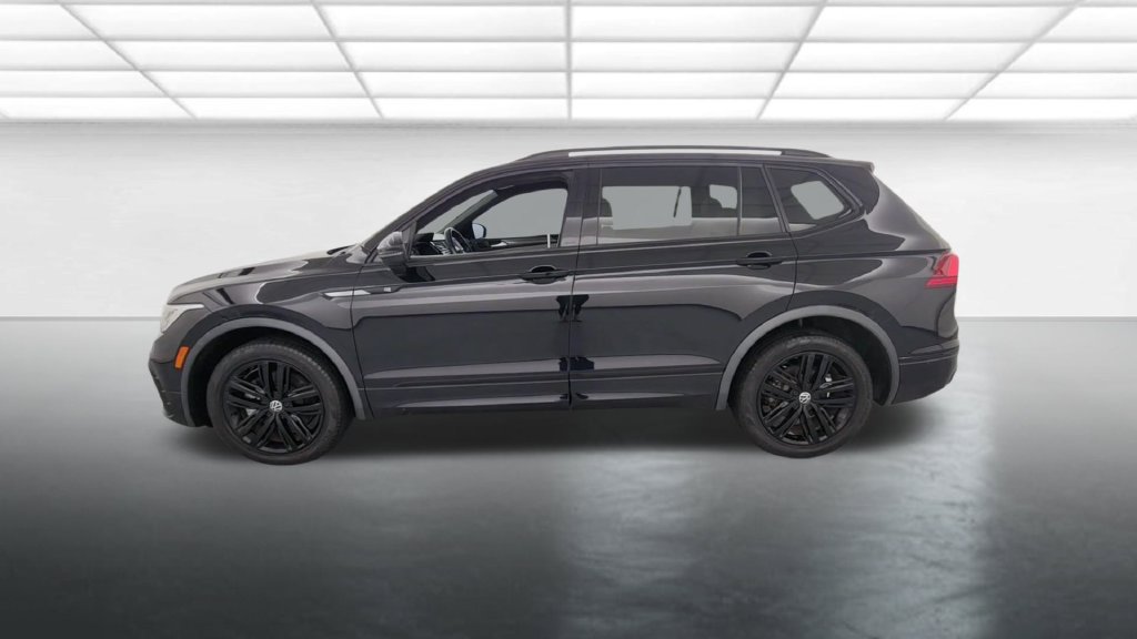 Used 2022 Volkswagen Tiguan SE R-Line AWD/4WD image 5