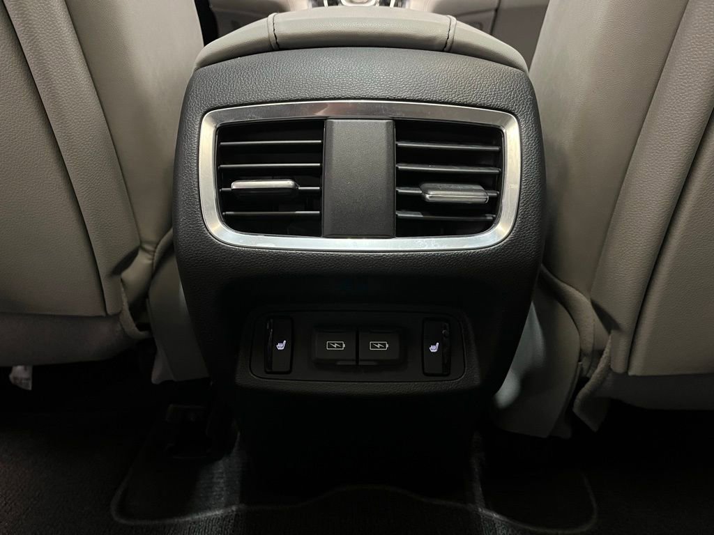 Used 2021 Acura RDX AWD w/ Advance Package image 16