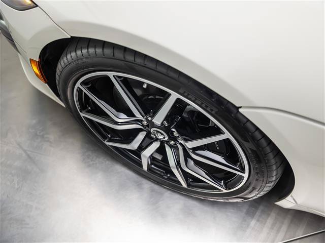 Used 2024 Jaguar F-TYPE R AWD/4WD image 15