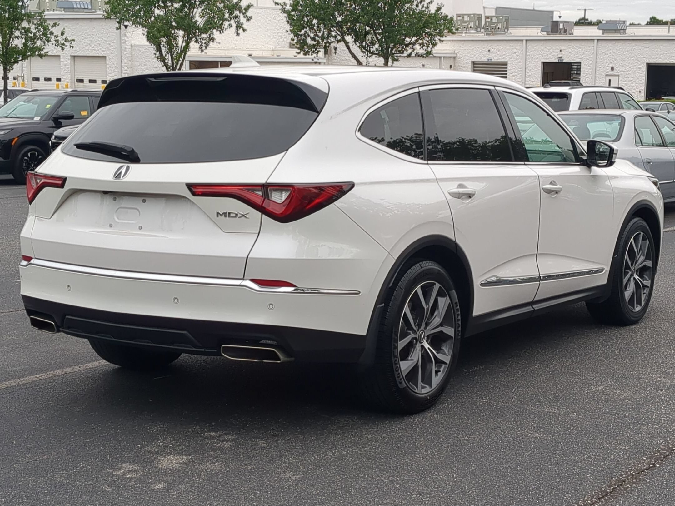 Used 2023 Acura MDX FWD w/ Technology Package image 10
