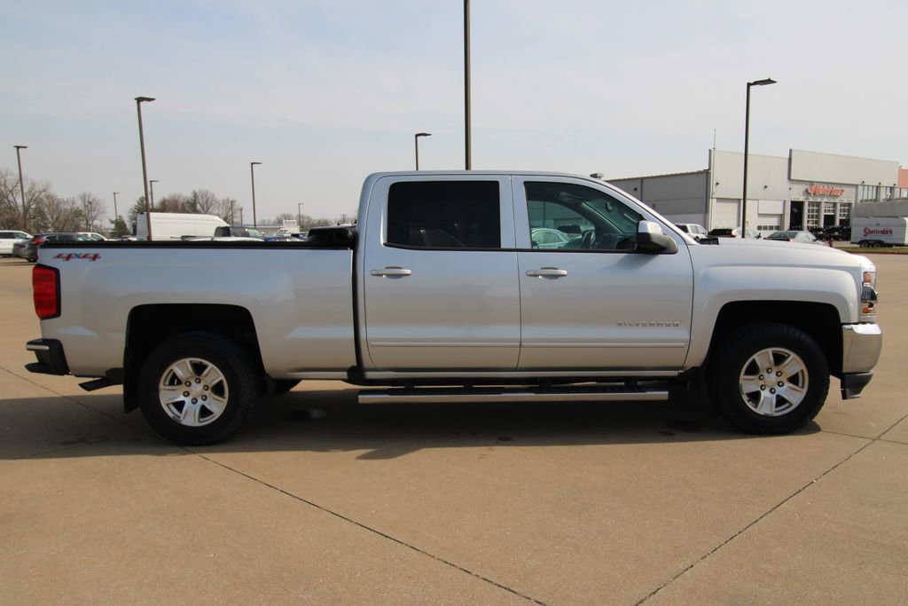 Used 2017 Chevrolet Silverado 1500 LT w/ LT Fleet Plus Package image 4