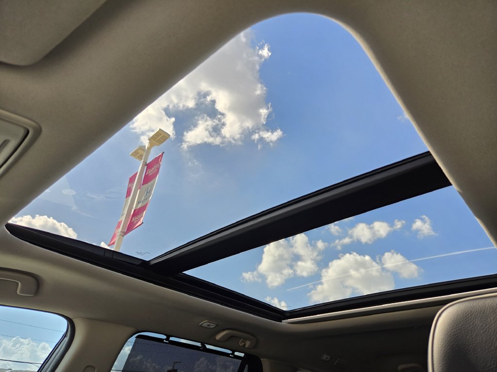 Certified 2024 Honda Pilot Elite image 22