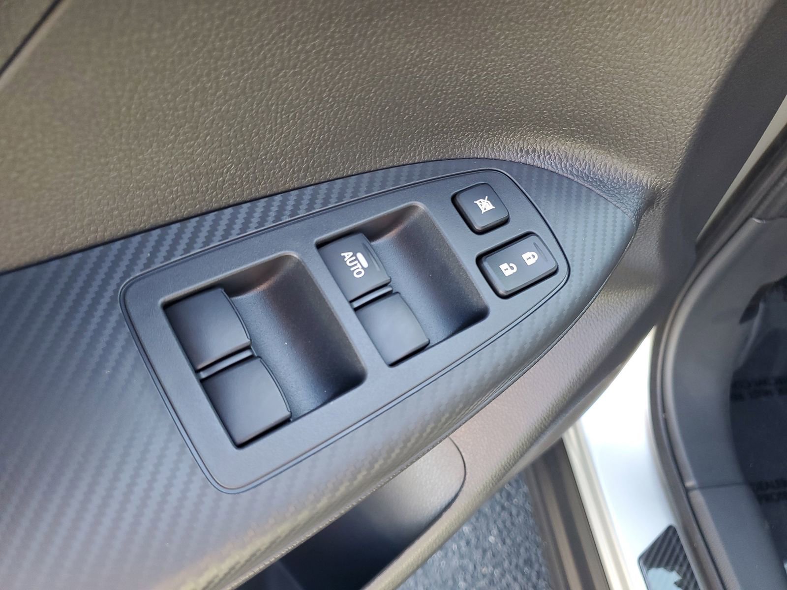 New 2026 Mitsubishi Eclipse Cross SE image 9