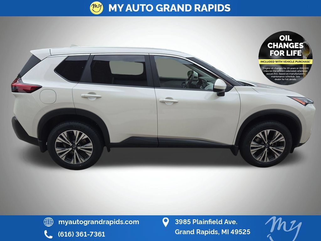 Used 2023 Nissan Rogue SV AWD/4WD image 8