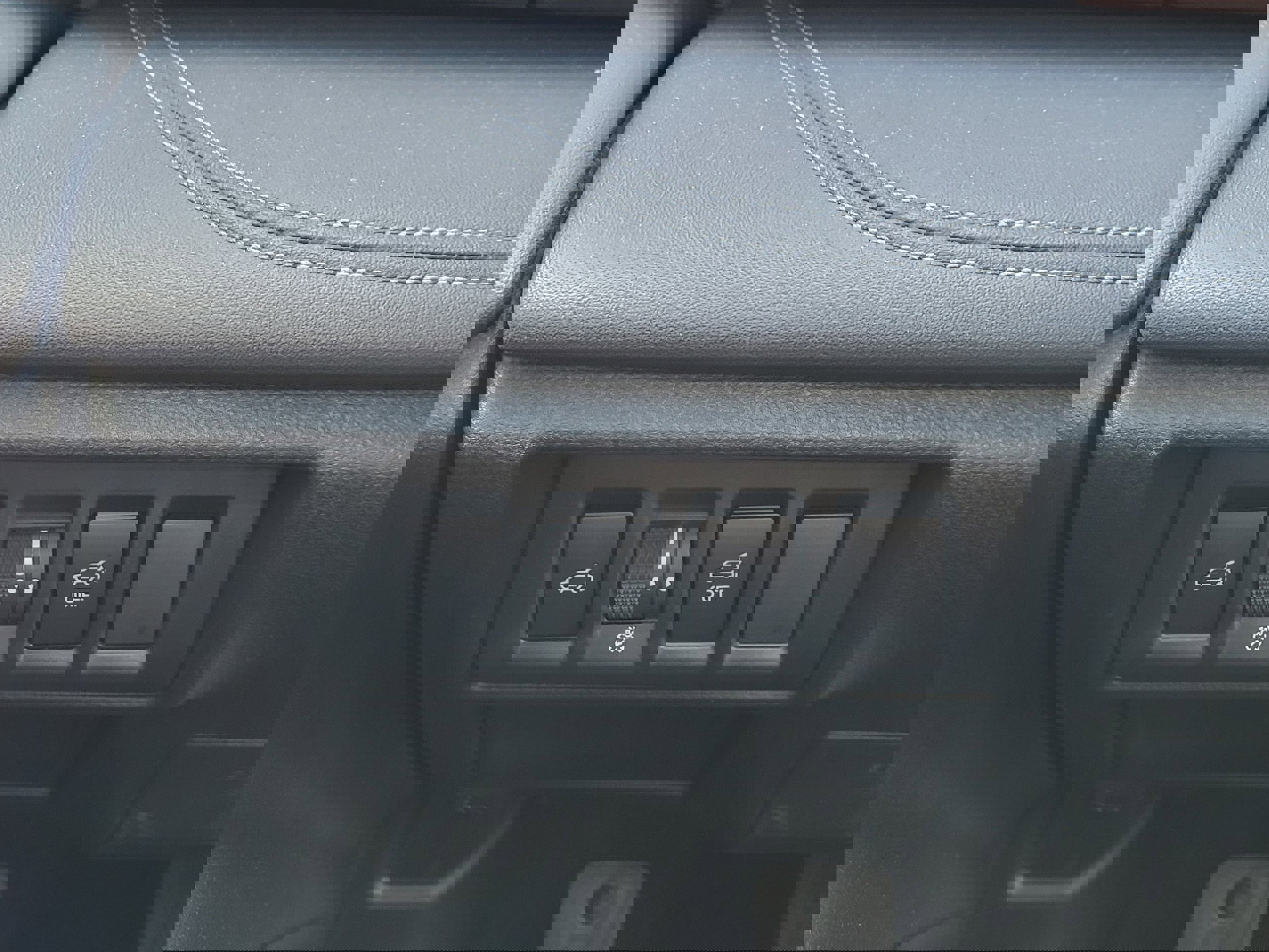 Used 2025 Subaru Outback Touring XT w/ Popular Package #2 image 17