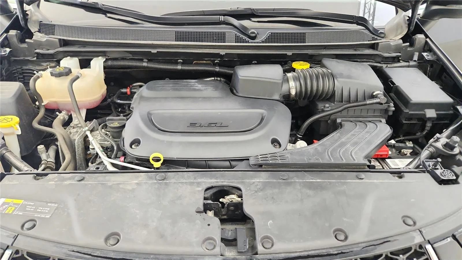 Used 2023 Chrysler Pacifica Touring-L FWD image 21