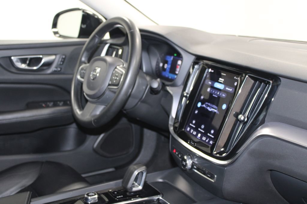 Used 2024 Volvo S60 B5 Core FWD image 28