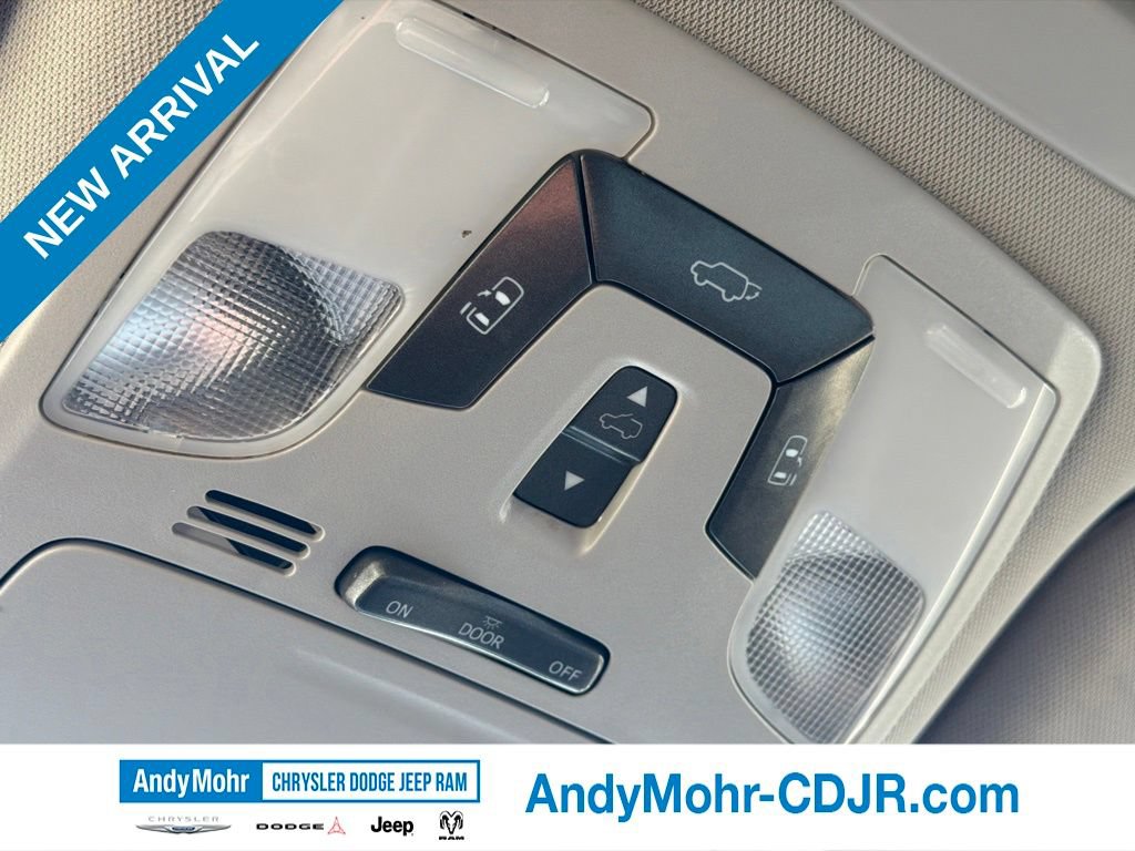 Used 2015 Toyota Sienna XLE FWD image 37