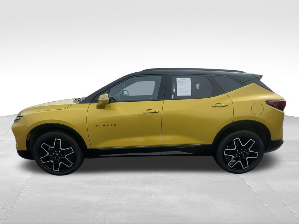 Used 2023 Chevrolet Blazer RS w/ Driver Confidence II Package AWD/4WD image 5