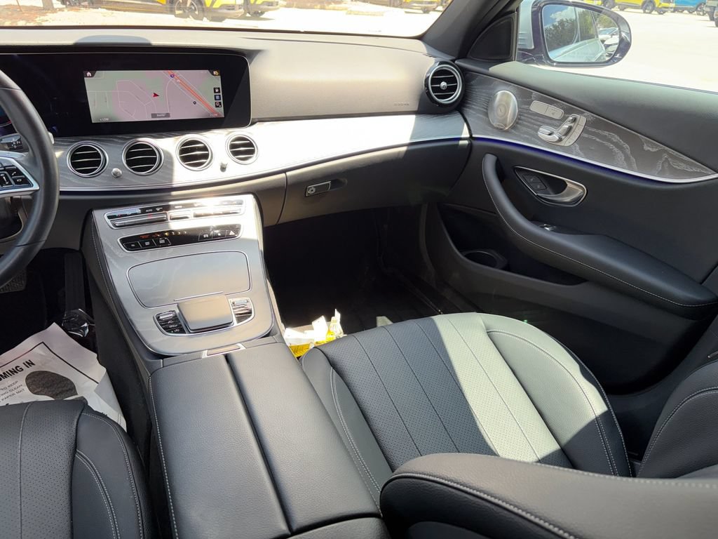 Used 2022 Mercedes-Benz E 350 Sedan image 23