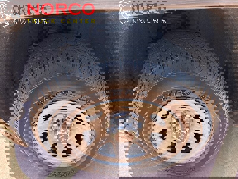 Used 2017 GMC Sierra 1500 2WD Regular Cab image 12