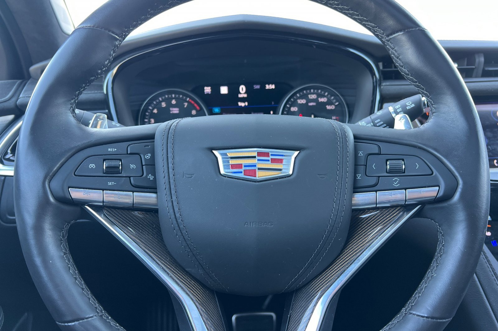 Certified 2024 Cadillac XT6 Sport w/ Platinum Package image 35