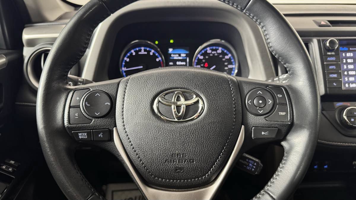 Used 2016 Toyota RAV4 Limited AWD/4WD image 17