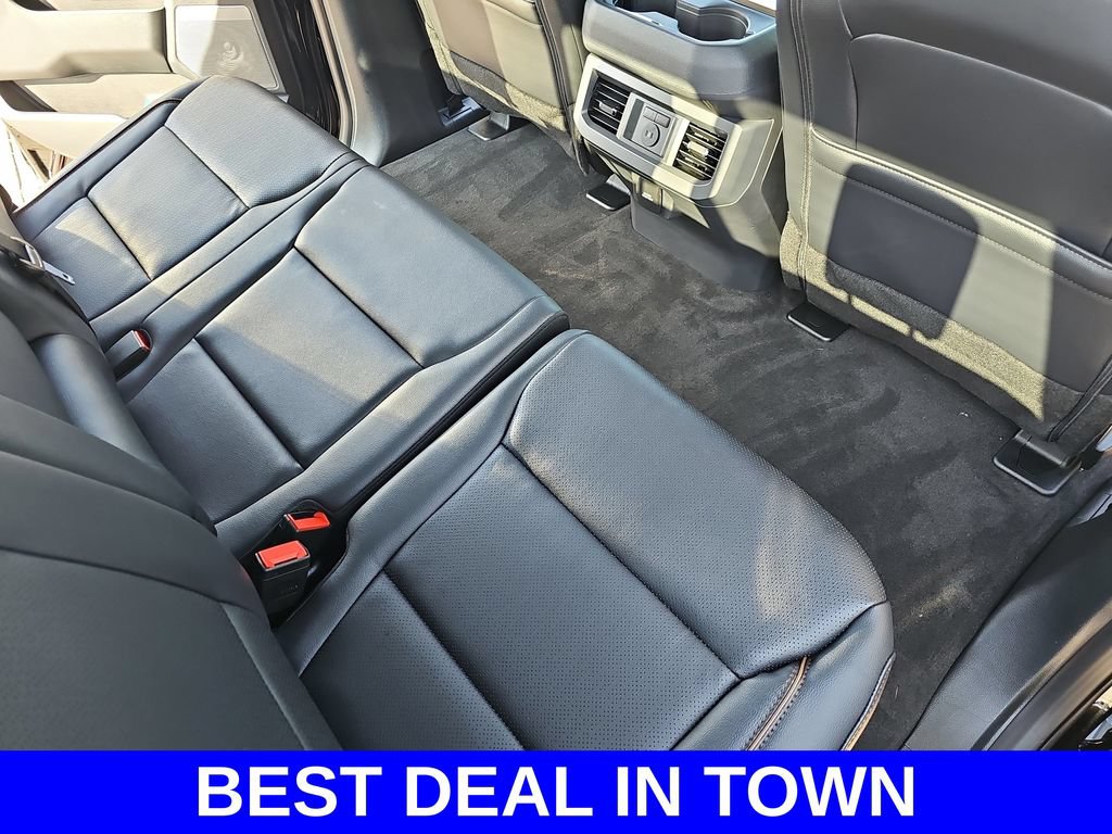 New 2026 Ford F250 Lariat w/ Black Appearance Package AWD/4WD image 11