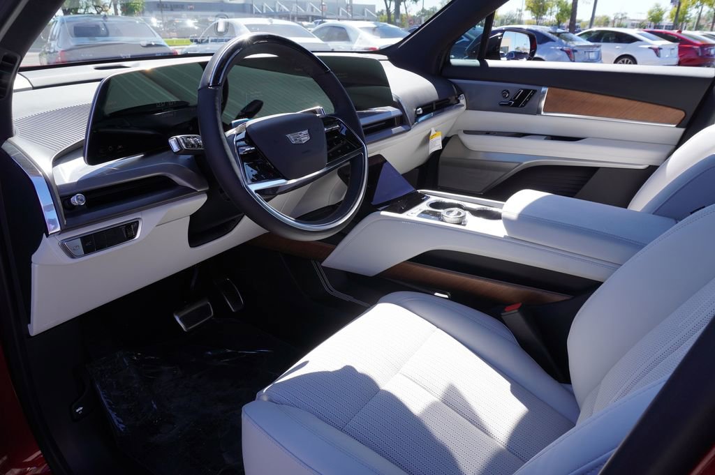 New 2026 Cadillac Vistiq Luxury AWD/4WD image 18