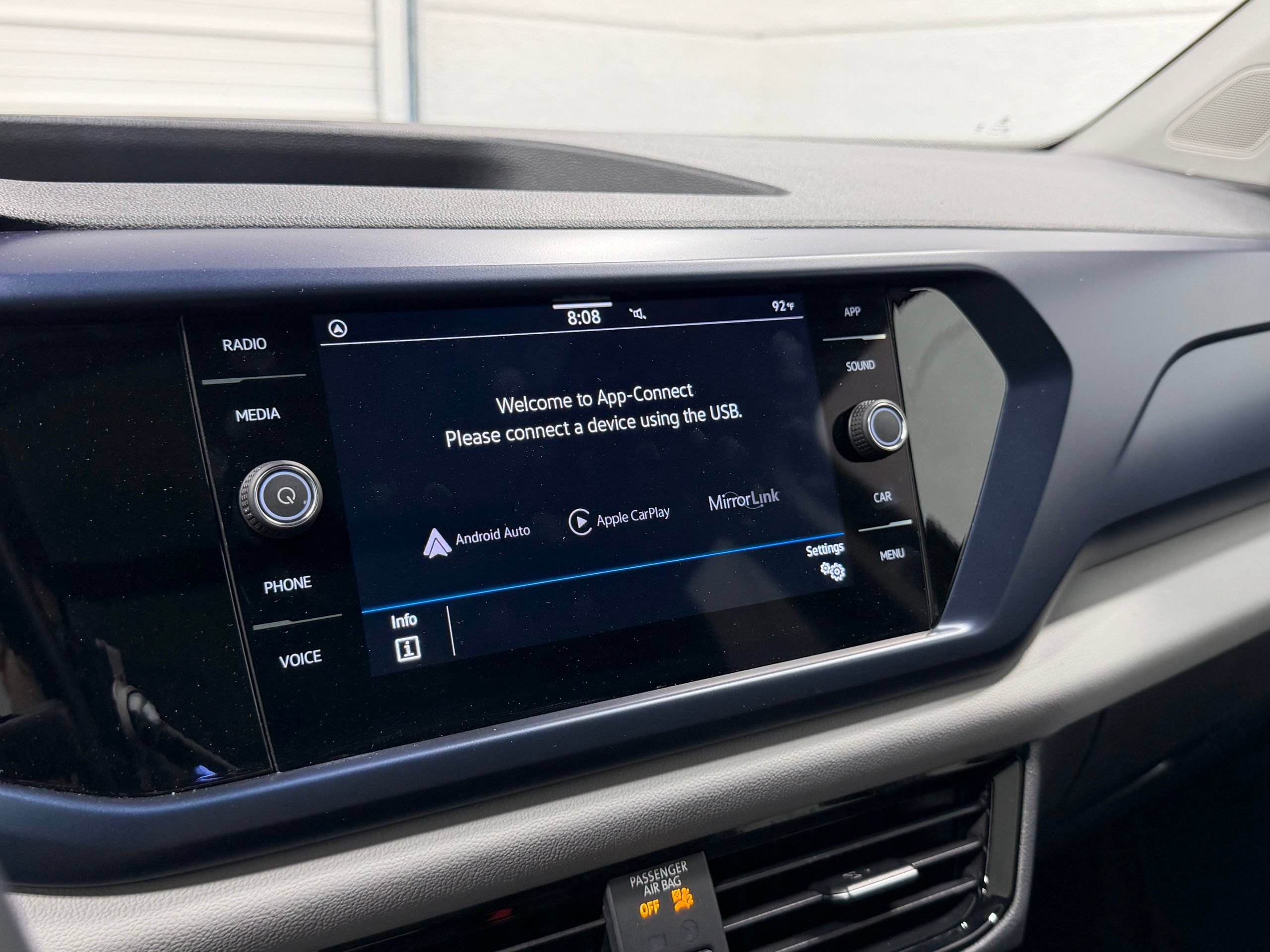 Used 2023 Volkswagen Taos SE w/ Panoramic Sunroof Package FWD image 42