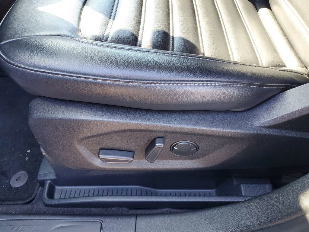 Used 2024 Ford Edge SEL image 10