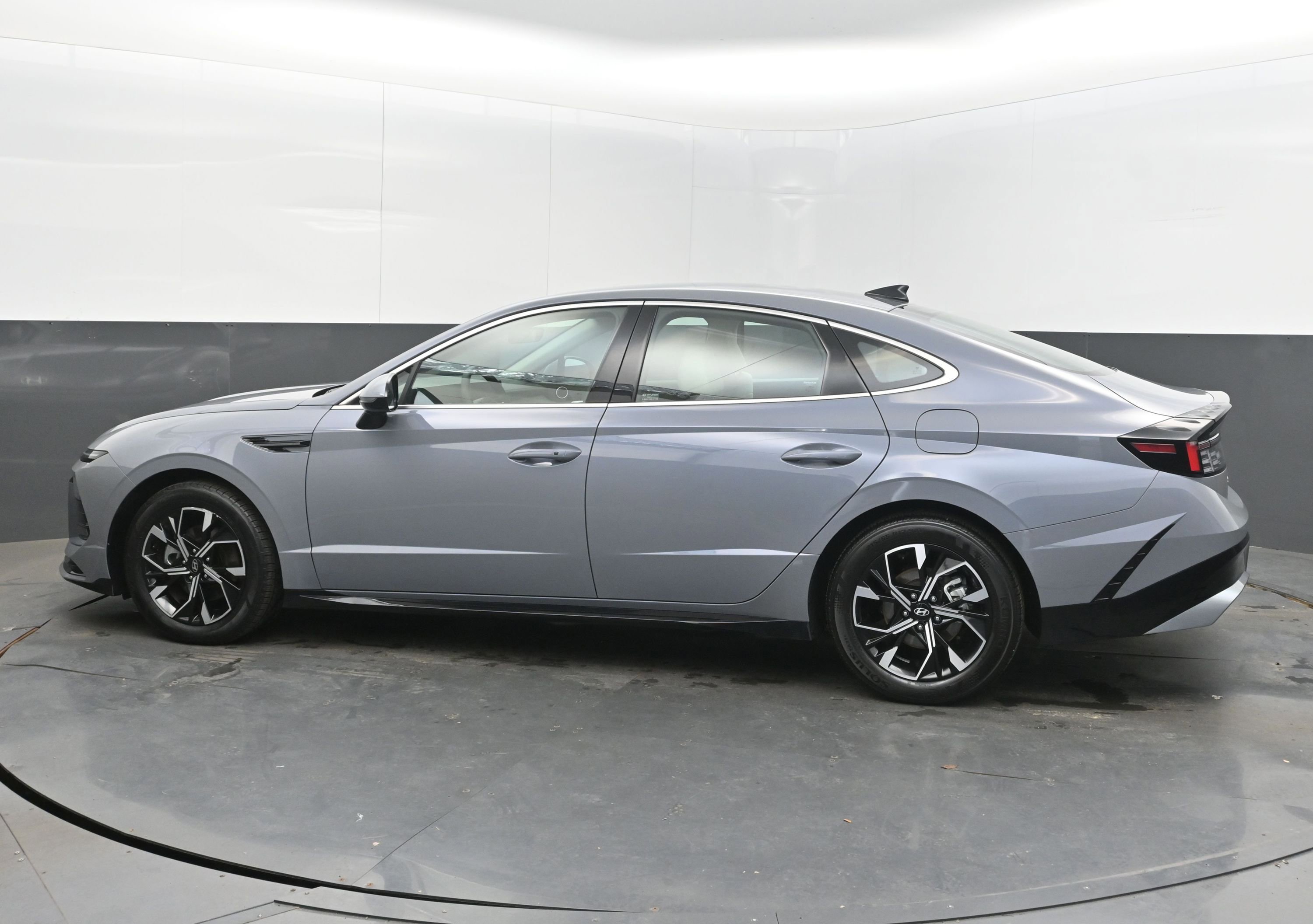 Used 2025 Hyundai Sonata SEL image 7