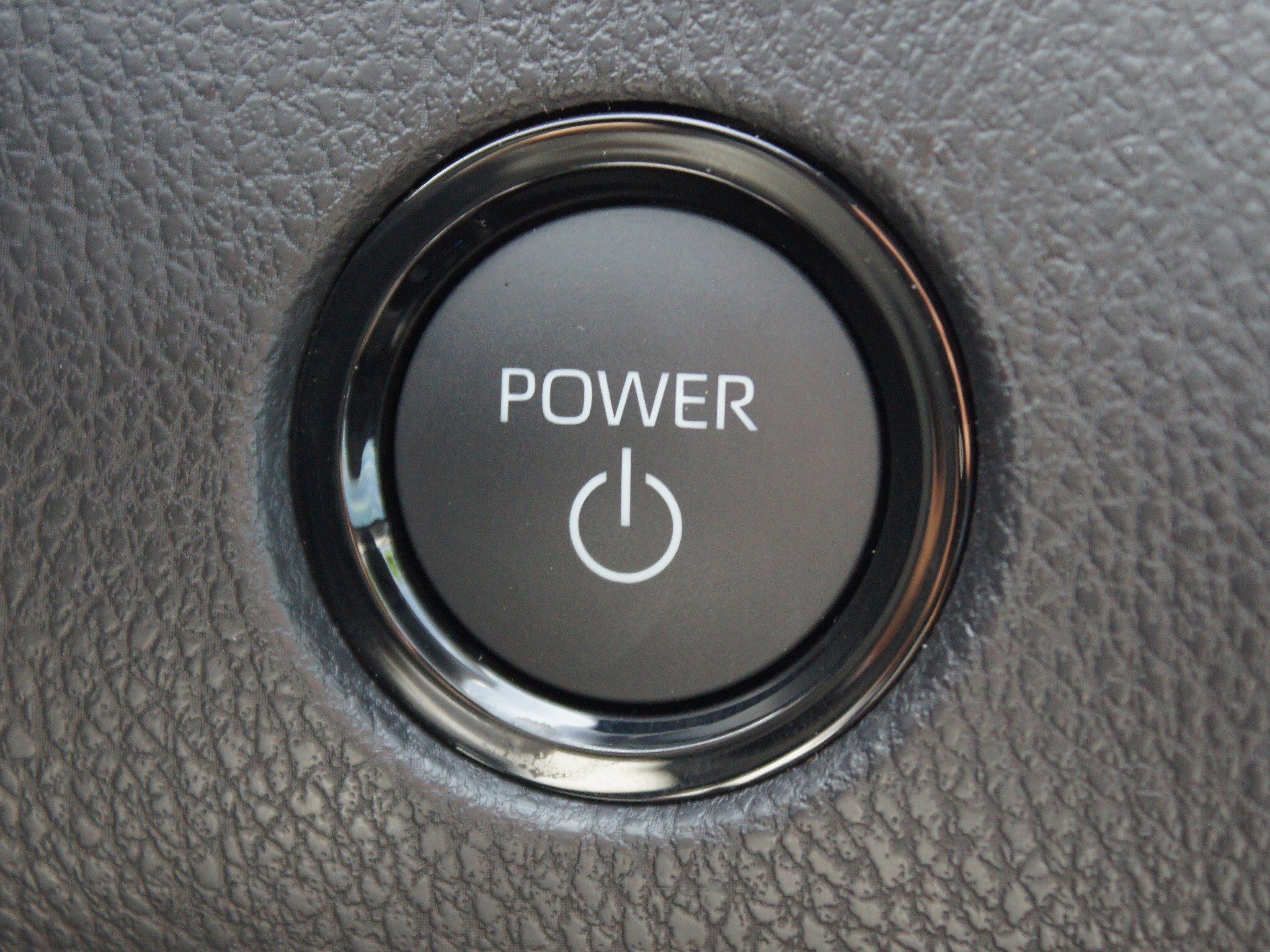 Used 2025 Toyota Camry LE w/ Convenience Package FWD image 8