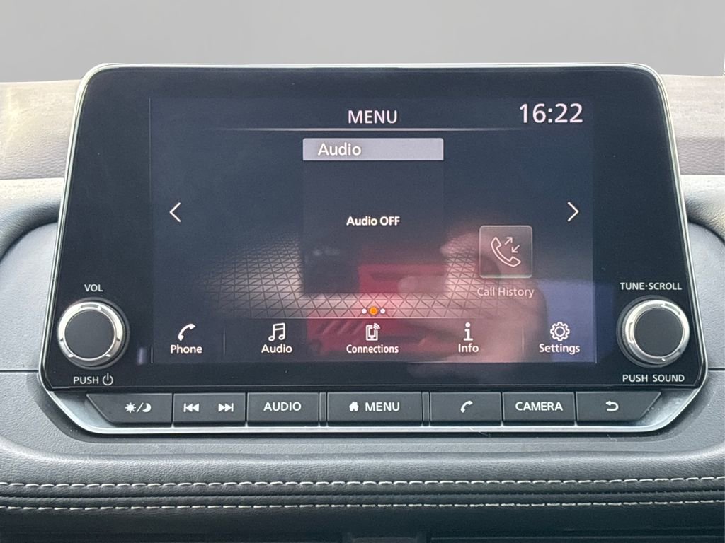 Used 2023 Nissan Rogue S image 19