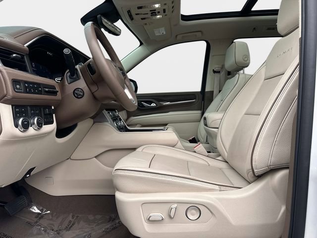 Used 2024 GMC Yukon Denali w/ Advanced Technology Package image 18