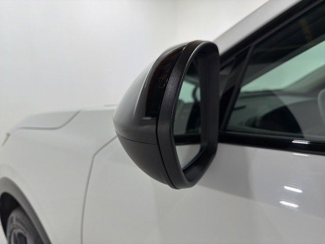 Used 2024 Buick Envision Sport Touring image 9