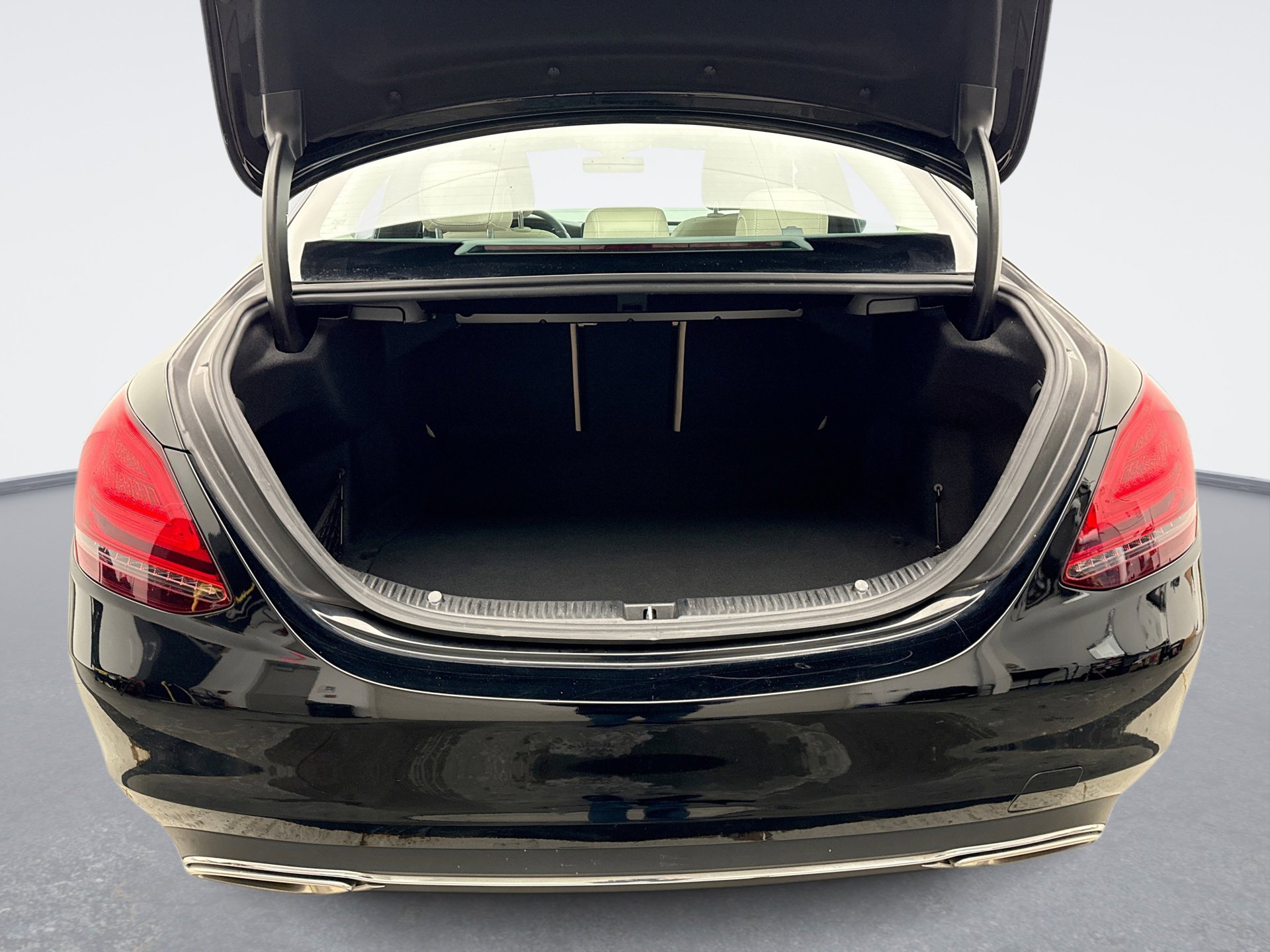 Used 2021 Mercedes-Benz C 300 4MATIC Sedan image 22