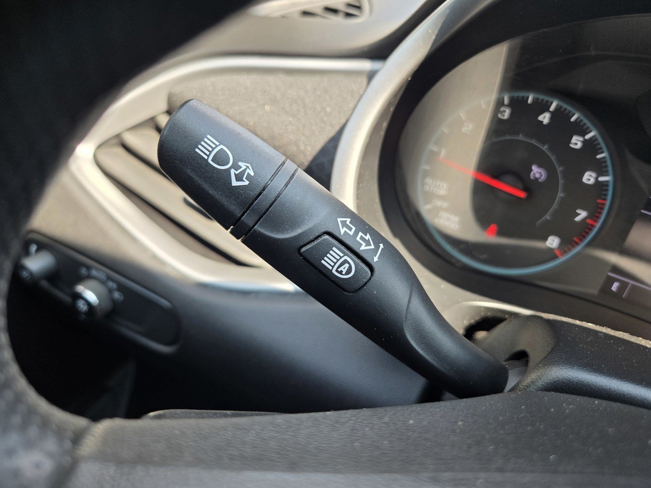 Used 2024 Chevrolet Malibu LT FWD image 20