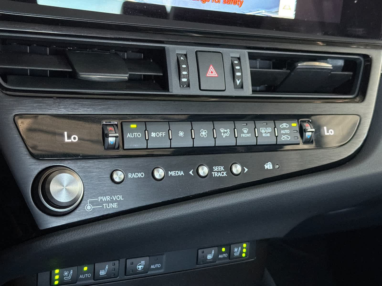 Certified 2025 Lexus ES 300h w/ Premium Package FWD image 21