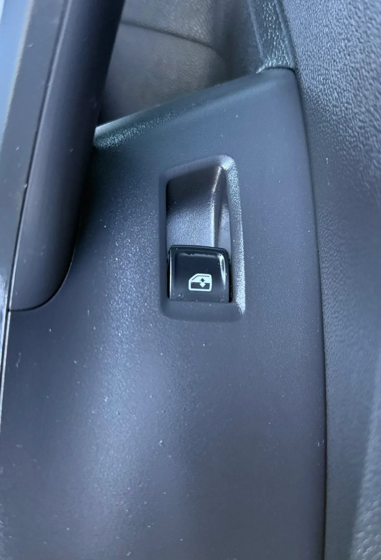 Used 2020 Volkswagen Jetta SEL Premium FWD image 32