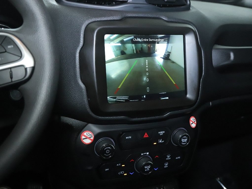 Used 2023 Jeep Renegade Latitude AWD/4WD image 26
