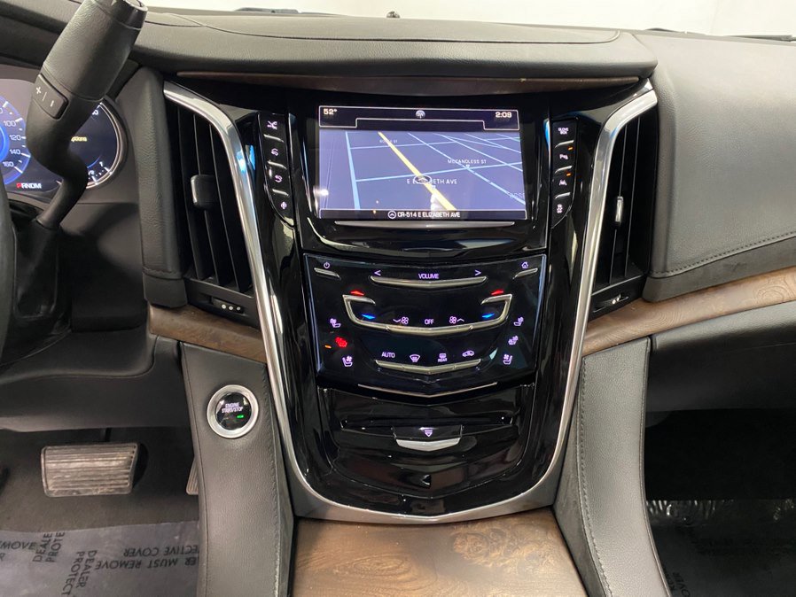 Used 2016 Cadillac Escalade ESV Premium image 29
