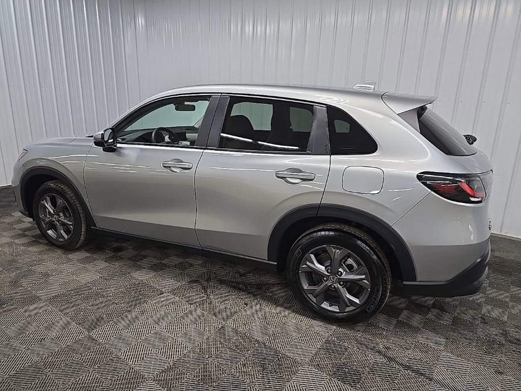 Certified 2026 Honda HR-V LX image 4