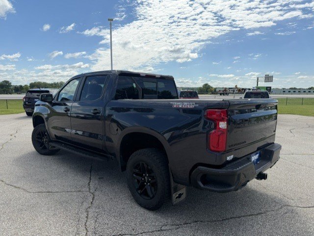 Used 2024 Chevrolet Silverado 1500 LT Trail Boss w/ Convenience Package II AWD/4WD image 7