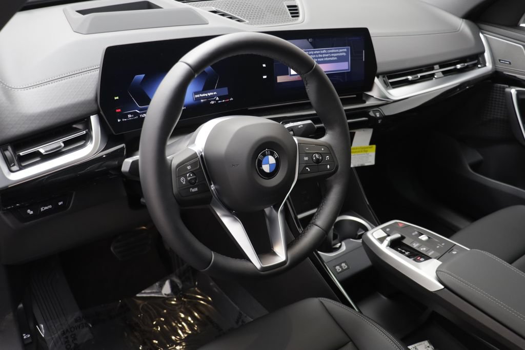 New 2026 BMW X2 xDrive28i w/ Technology Package AWD/4WD image 7