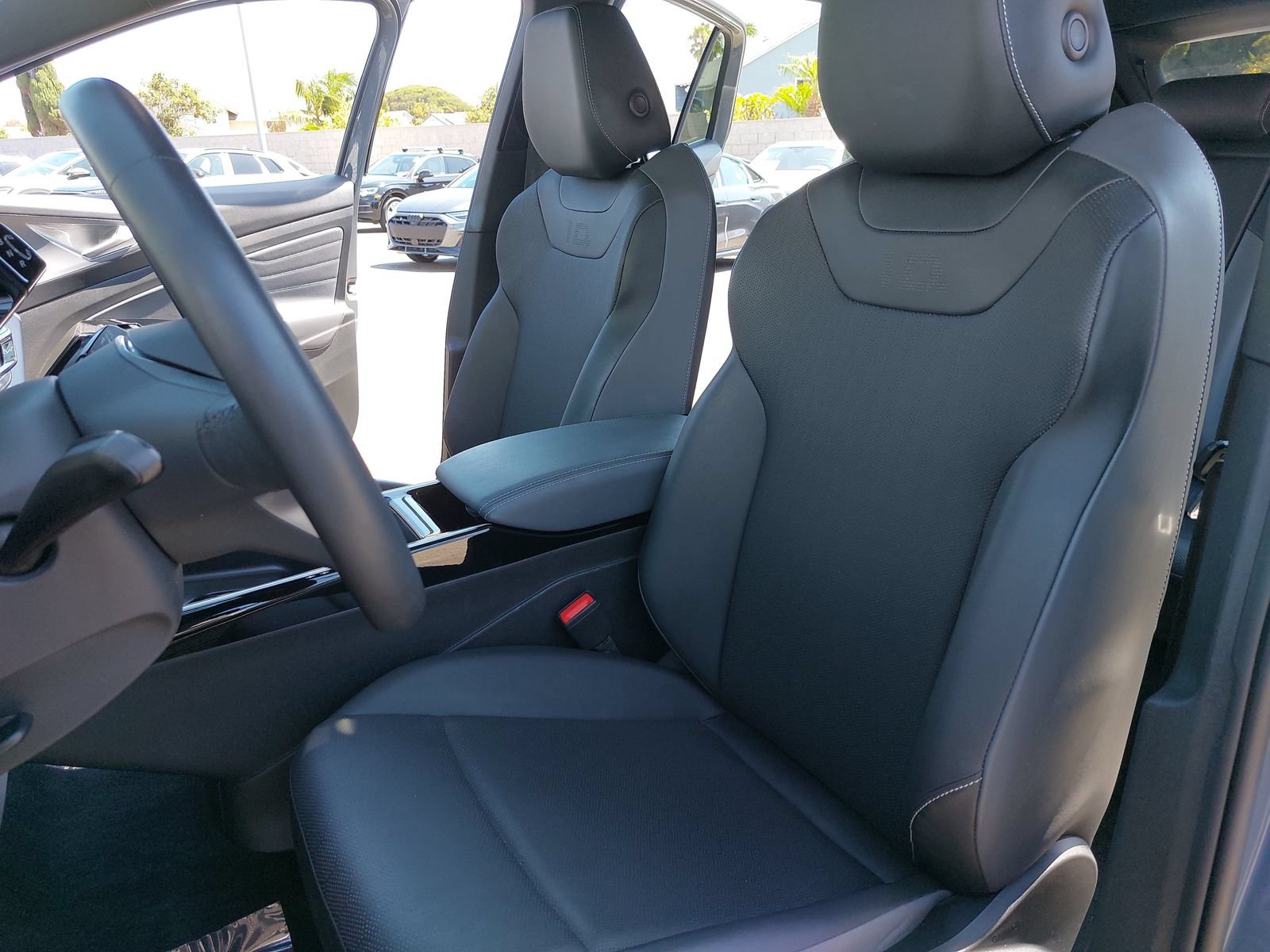 Used 2023 Volkswagen ID.4 Pro S Plus AWD/4WD image 15